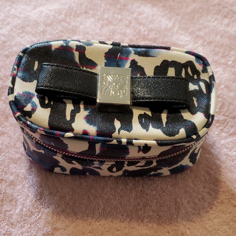 BRAND New Jewelry box  FROM Anne KLEIN
